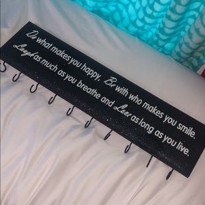 Necklace wall holder